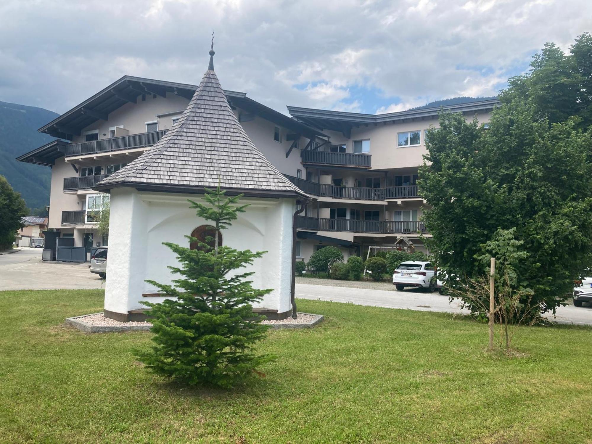 Alpenluxus Presents Design Lodge - Terrace & Car Park Kramsach Exterior photo